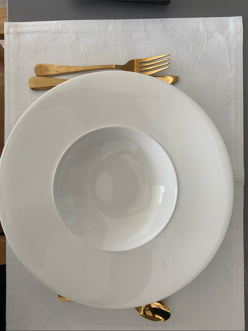 White Porcelain Rimmed pasta bowls - Elegant Everyday Dining (set of 2)